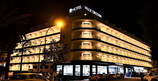 Elise Vanhamel doet haar stage in hotel Valle Oratava in Tenerife